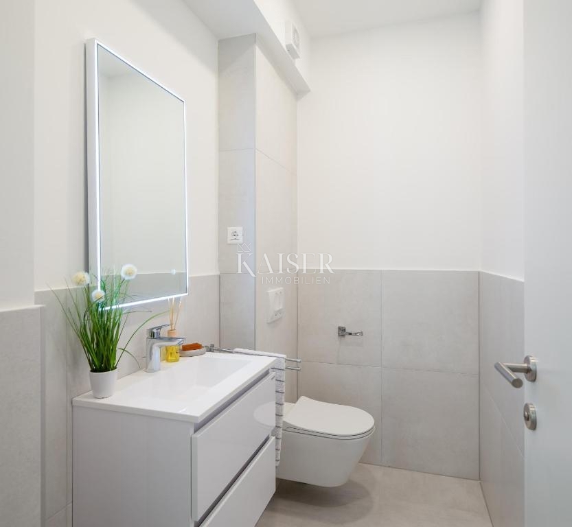 Vila Rogoznica, 300m2