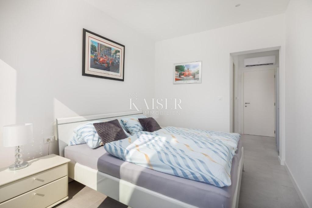 Vila Rogoznica, 300m2