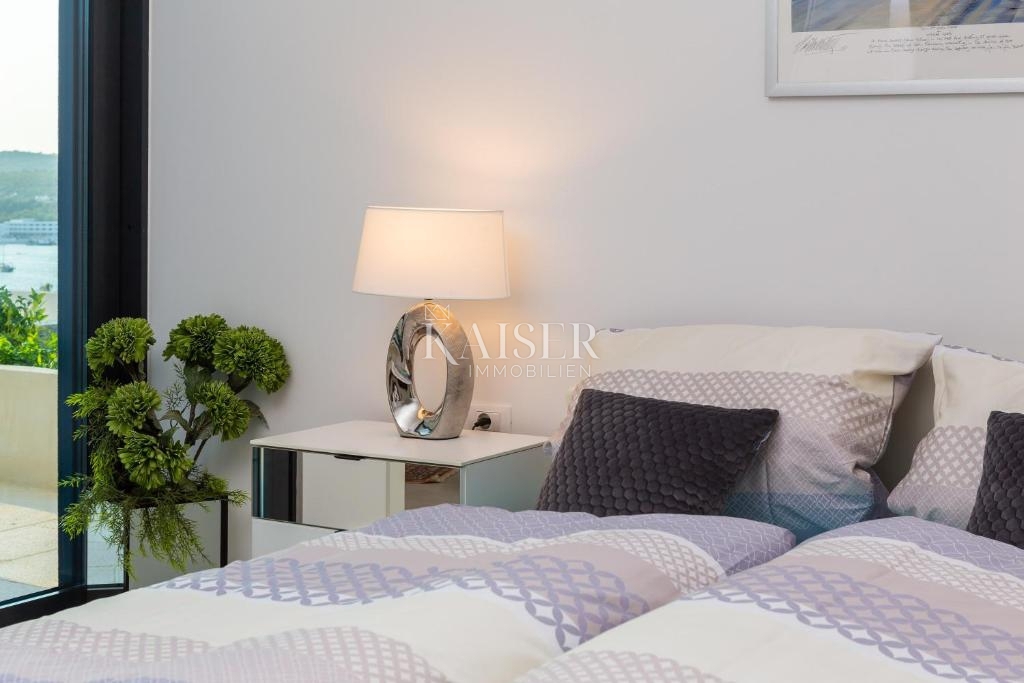 Vila Rogoznica, 300m2