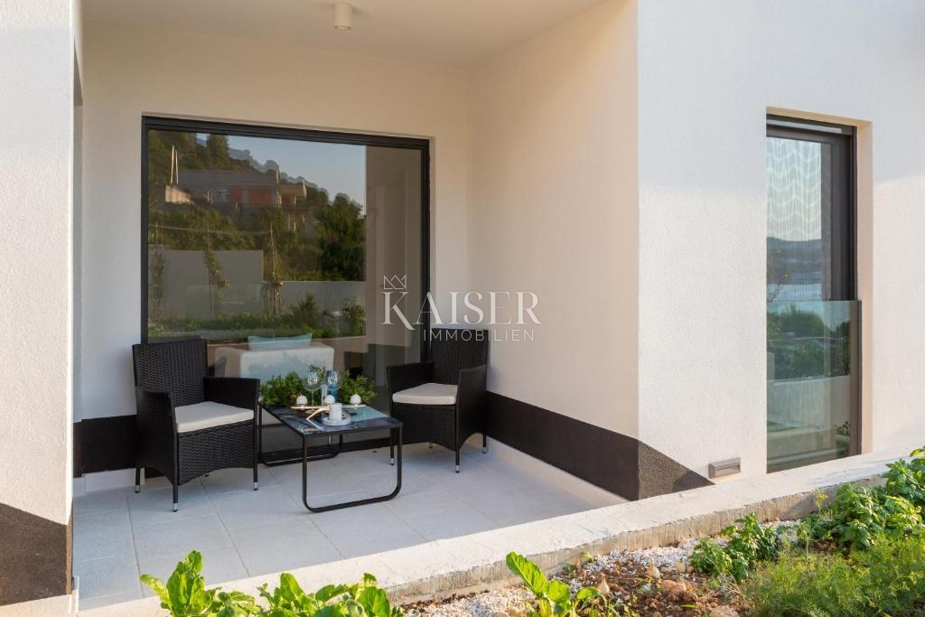 Vila Rogoznica, 300m2