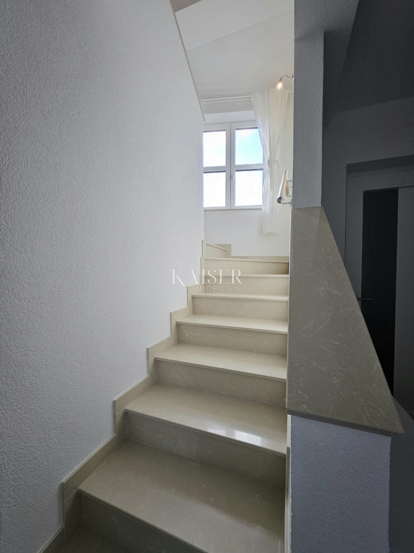 Otok Lošinj, Nerezine, hiša 129 m2 - novogradnja