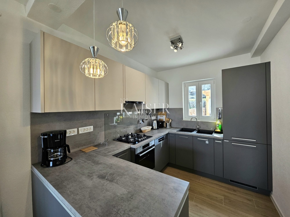 Otok Lošinj, Nerezine, hiša 129 m2 - novogradnja