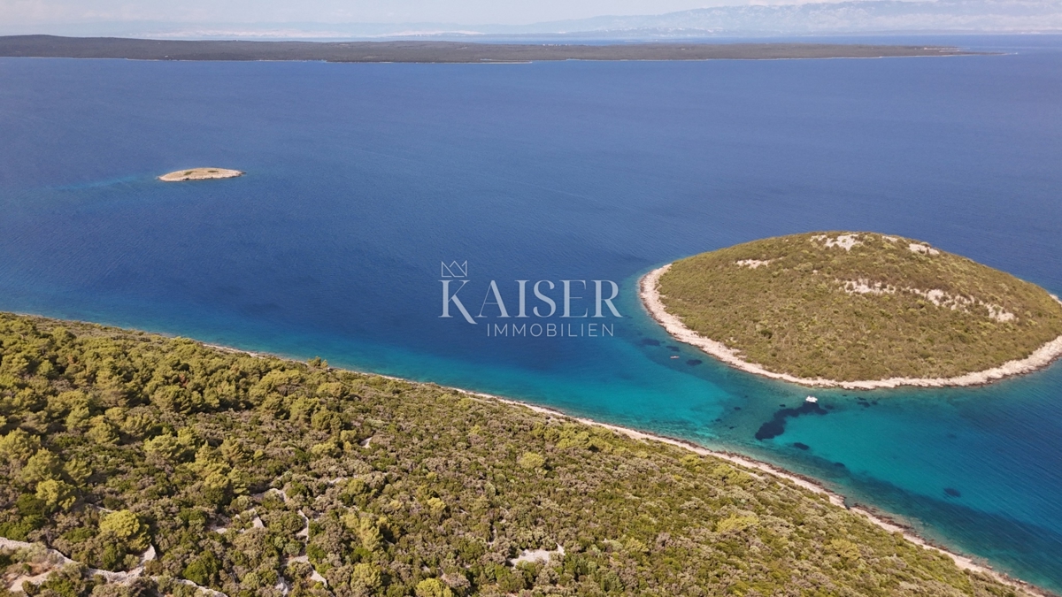  Zazidljivo zemljišče Mali Lošinj, 503m2