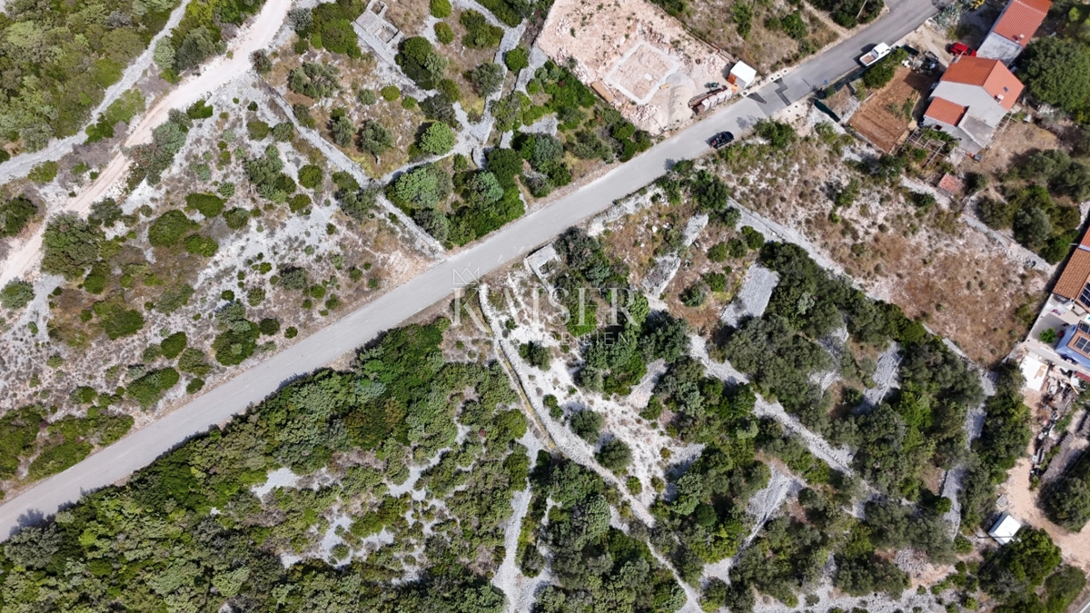  Zazidljivo zemljišče Mali Lošinj, 503m2