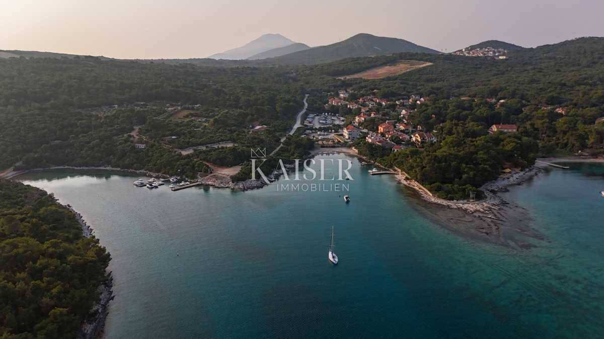  Zazidljivo zemljišče Artatore, Mali Lošinj, 729m2