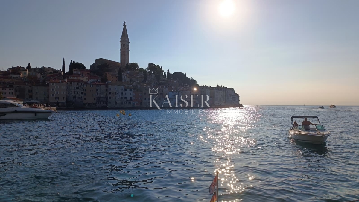 Istra, Rovinj - 72m2 stanovanje na odlični lokaciji s pogledom na morje