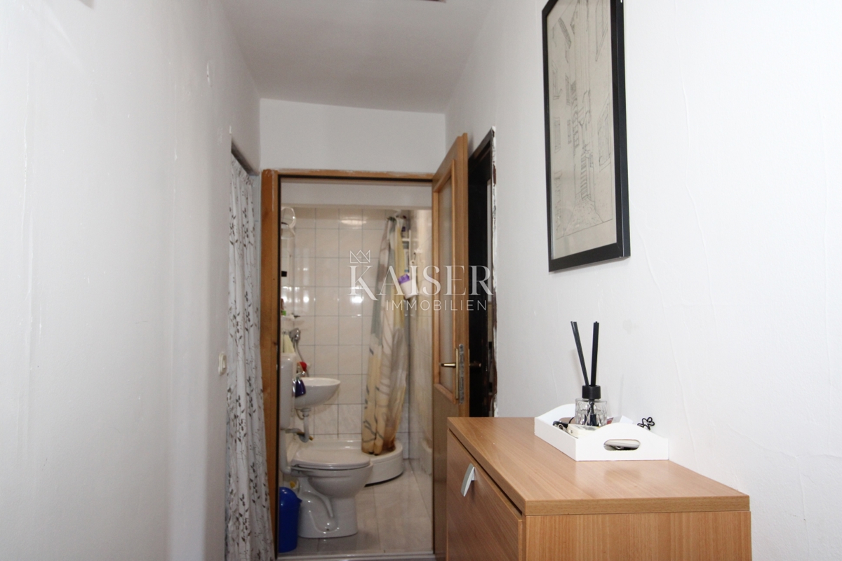 Istra, Rovinj - 72m2 stanovanje na odlični lokaciji s pogledom na morje