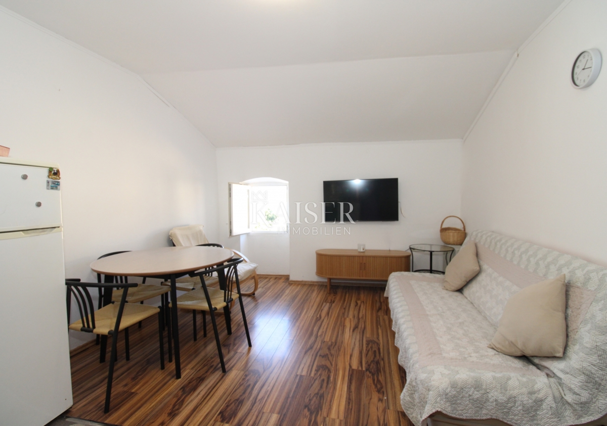 Istra, Rovinj - 72m2 stanovanje na odlični lokaciji s pogledom na morje