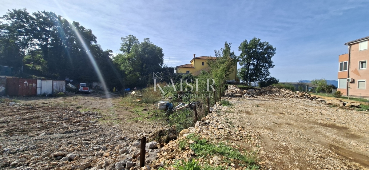  Zazidljivo zemljišče Viškovo, 1.408m2