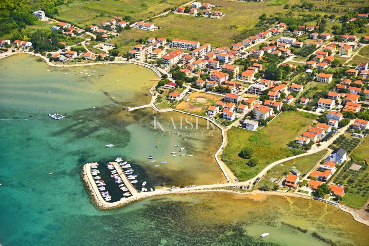 Hiša z velikim potencialom na odlični lokaciji v središču Privlake 