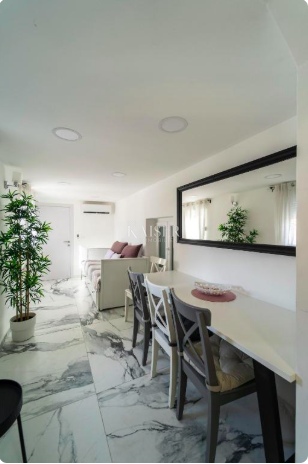 Zadar – Poluotok | Elegantno opremljeno 3-sobno stanovanje v zgodovinskem središču