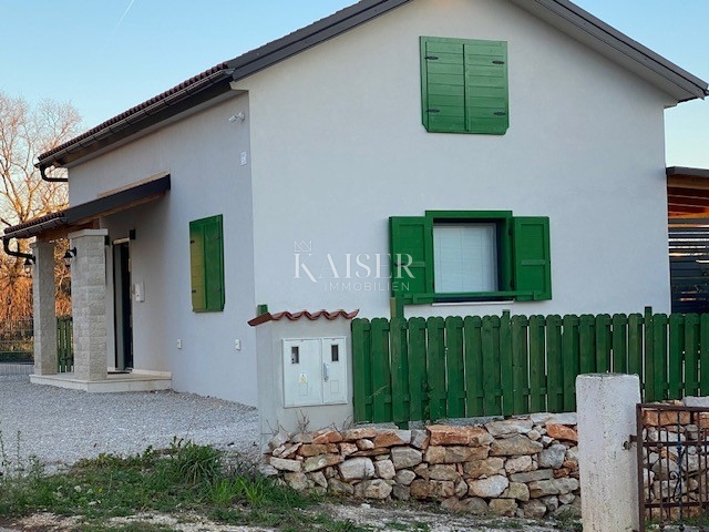 Istra - Umag, nova hiša z opremo in vrtom