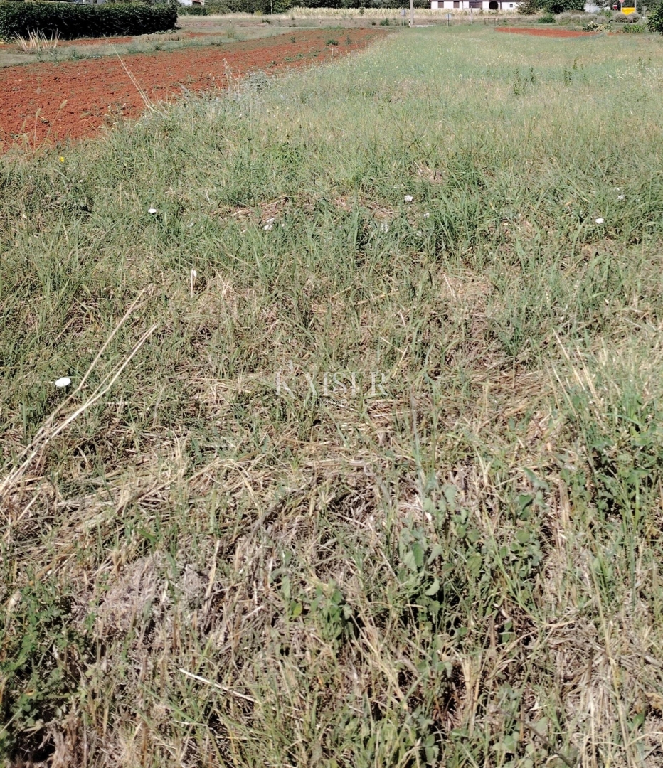 Istra, Marčana - zazidljivo zemljišče