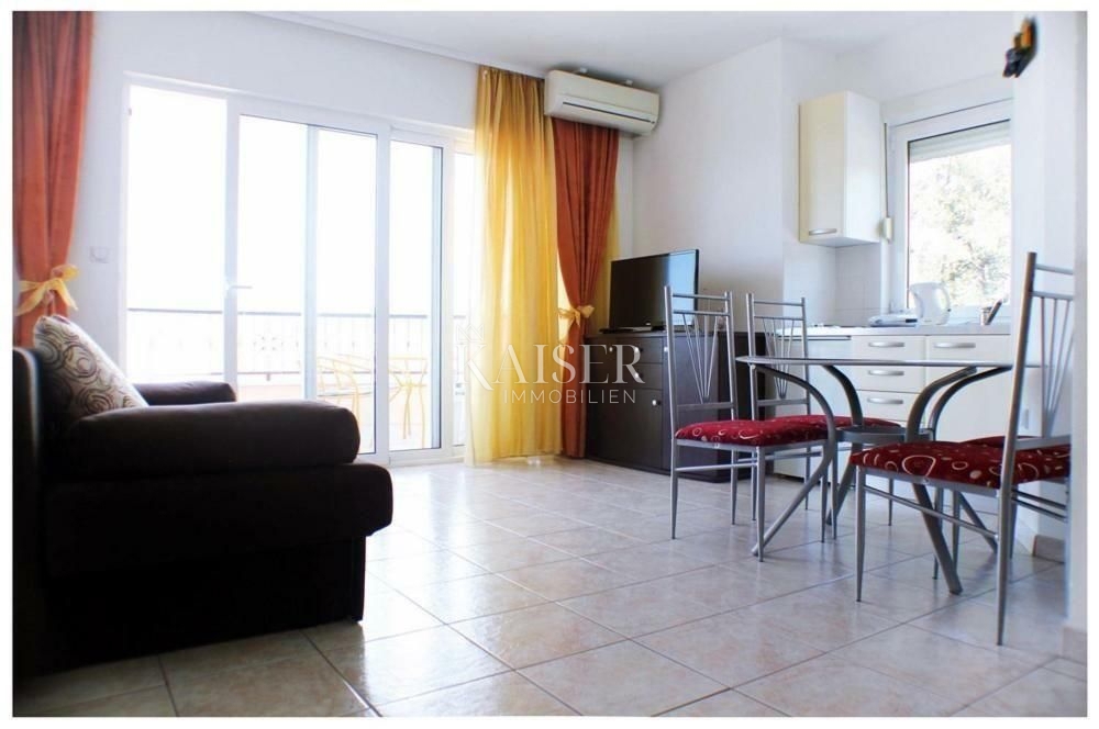 Ražanj, Rogoznica - Apartmajska hiša s 4 enotami in panoramskim pogledom na morje