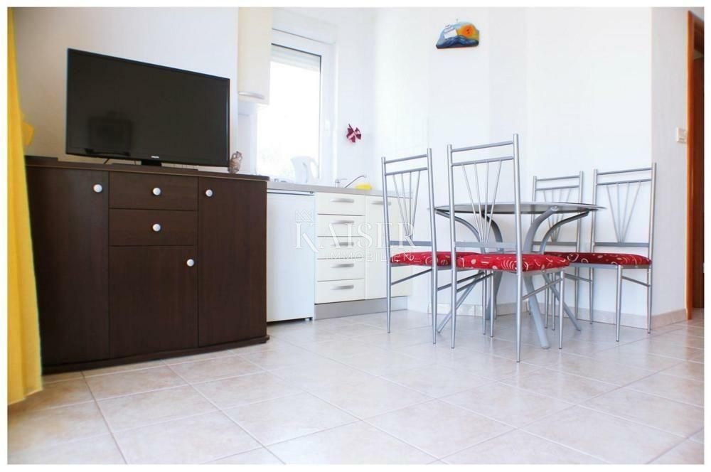 Ražanj, Rogoznica - Apartmajska hiša s 4 enotami in panoramskim pogledom na morje