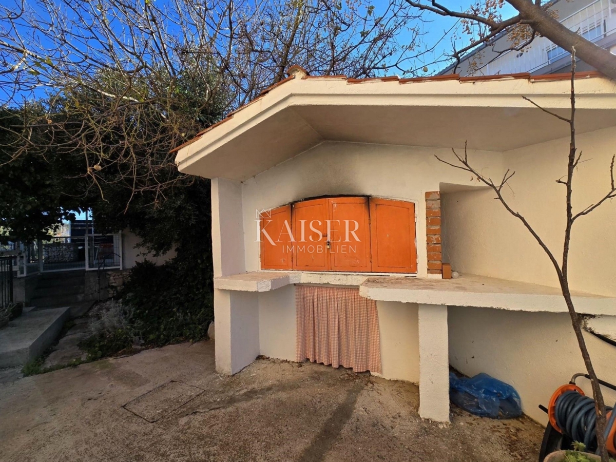 Ražanj, Rogoznica - Apartmajska hiša s 4 enotami in panoramskim pogledom na morje