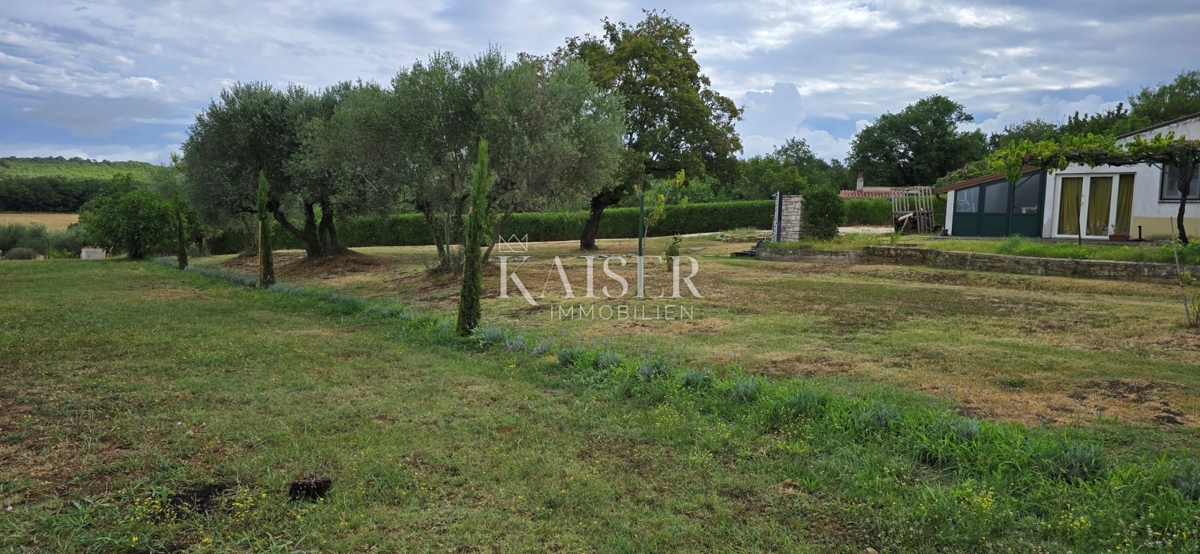 Istra, Jurićani, Edinstvena priložnost!!!! Kamnita hiša v naravi z zemljiščem!!!!