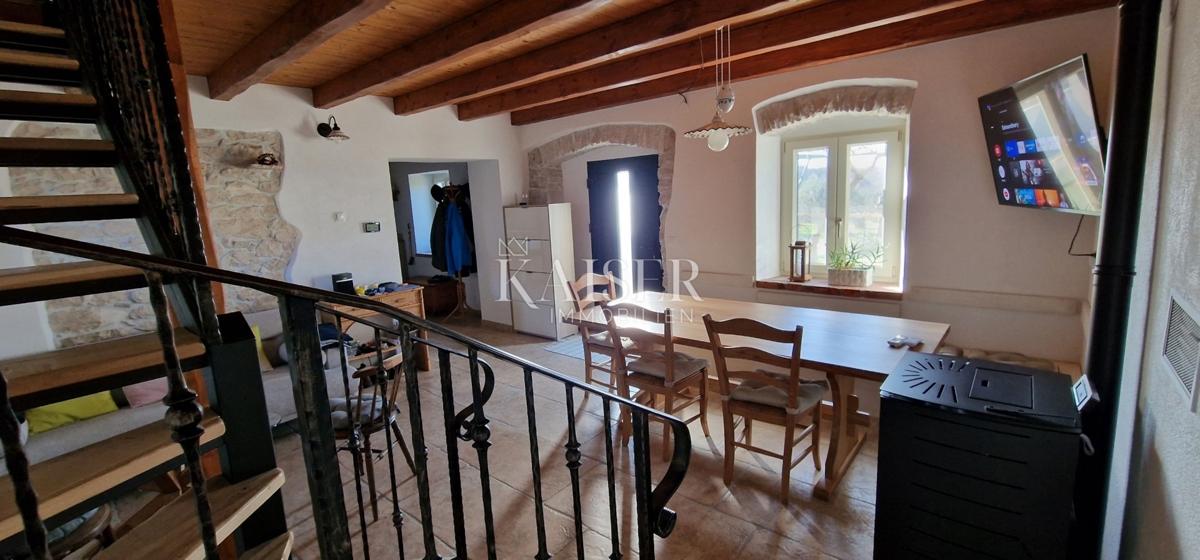 Istra, Jurićani, Edinstvena priložnost!!!! Kamnita hiša v naravi z zemljiščem!!!!