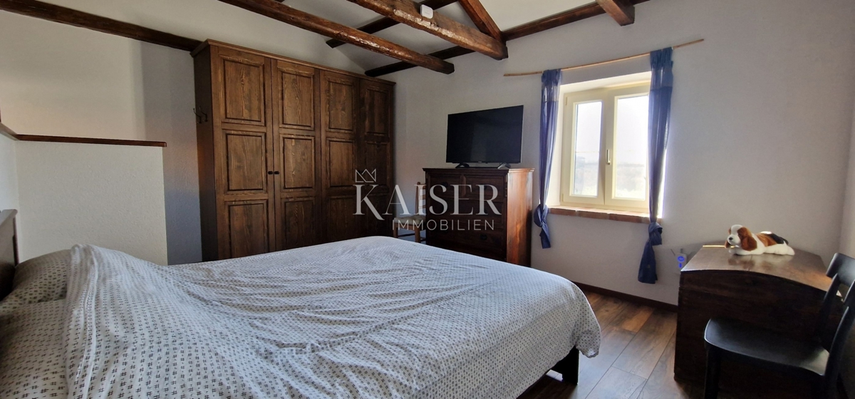 Istra, Jurićani, Edinstvena priložnost!!!! Kamnita hiša v naravi z zemljiščem!!!!