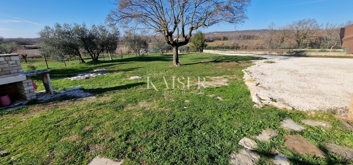 Istra, Jurićani, Edinstvena priložnost!!!! Kamnita hiša v naravi z zemljiščem!!!!