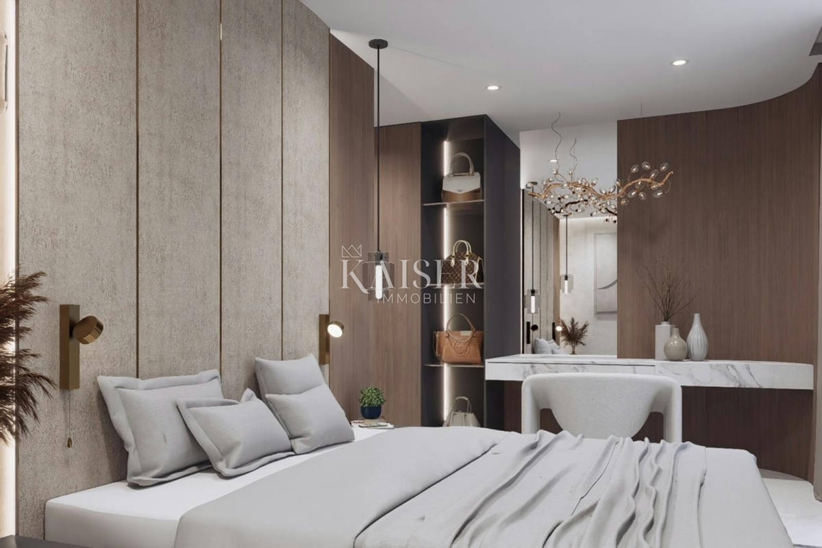 Vodice - Luksuzna moderna vila z bazenom in garažo 300 metrov od morja