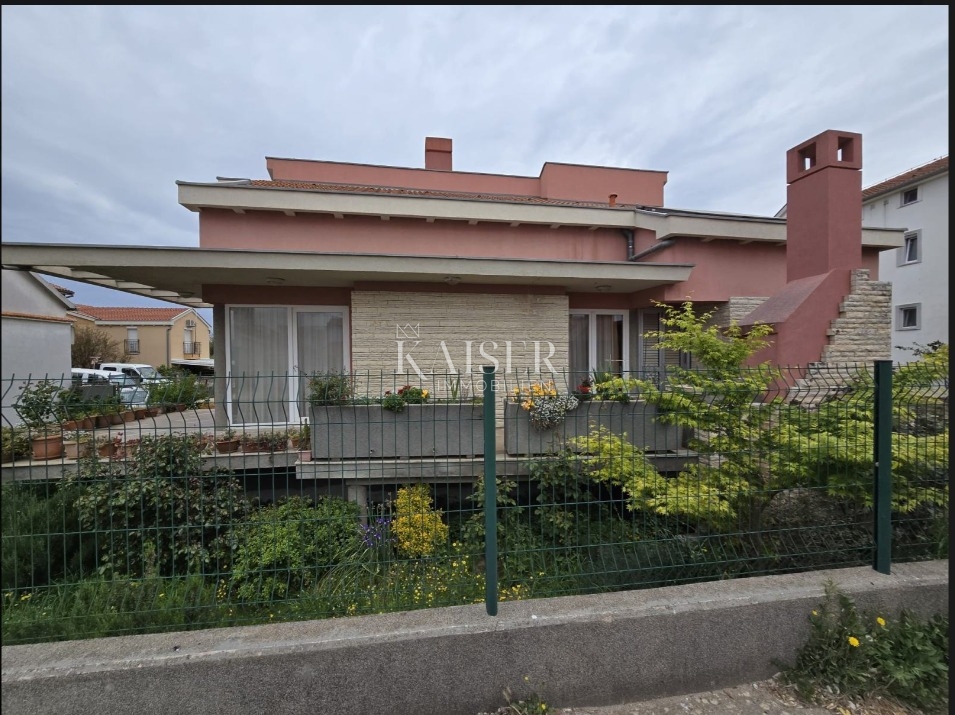 Zadar - Ekskluzivna družinska hiša z vrtom