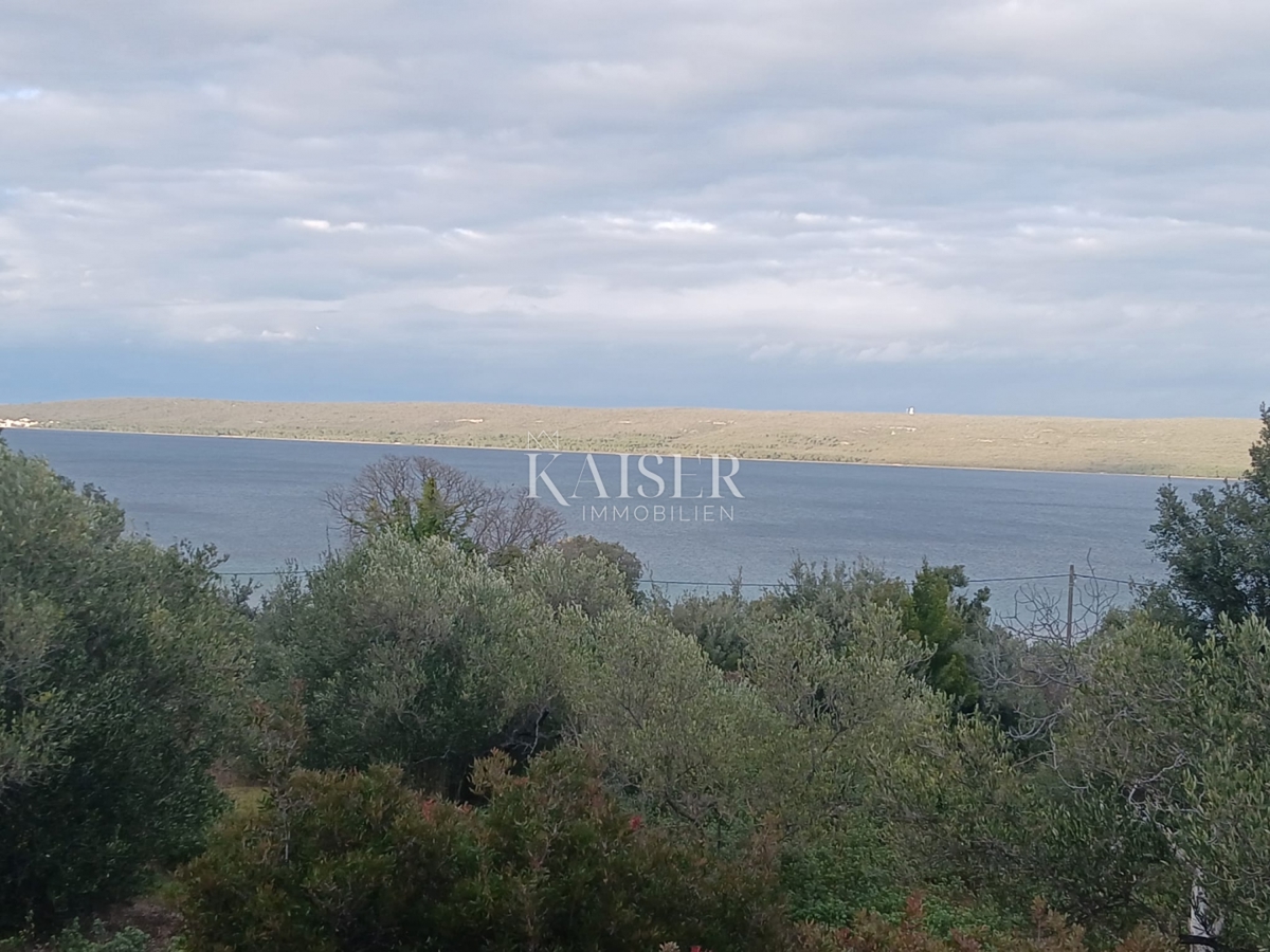  Zazidljivo zemljišče Pašman, 305m2