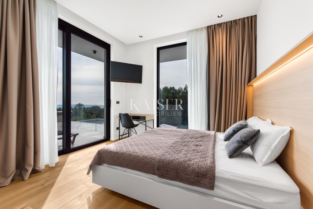 Istra - Poreč, moderna vila z bazenom in wellnessom