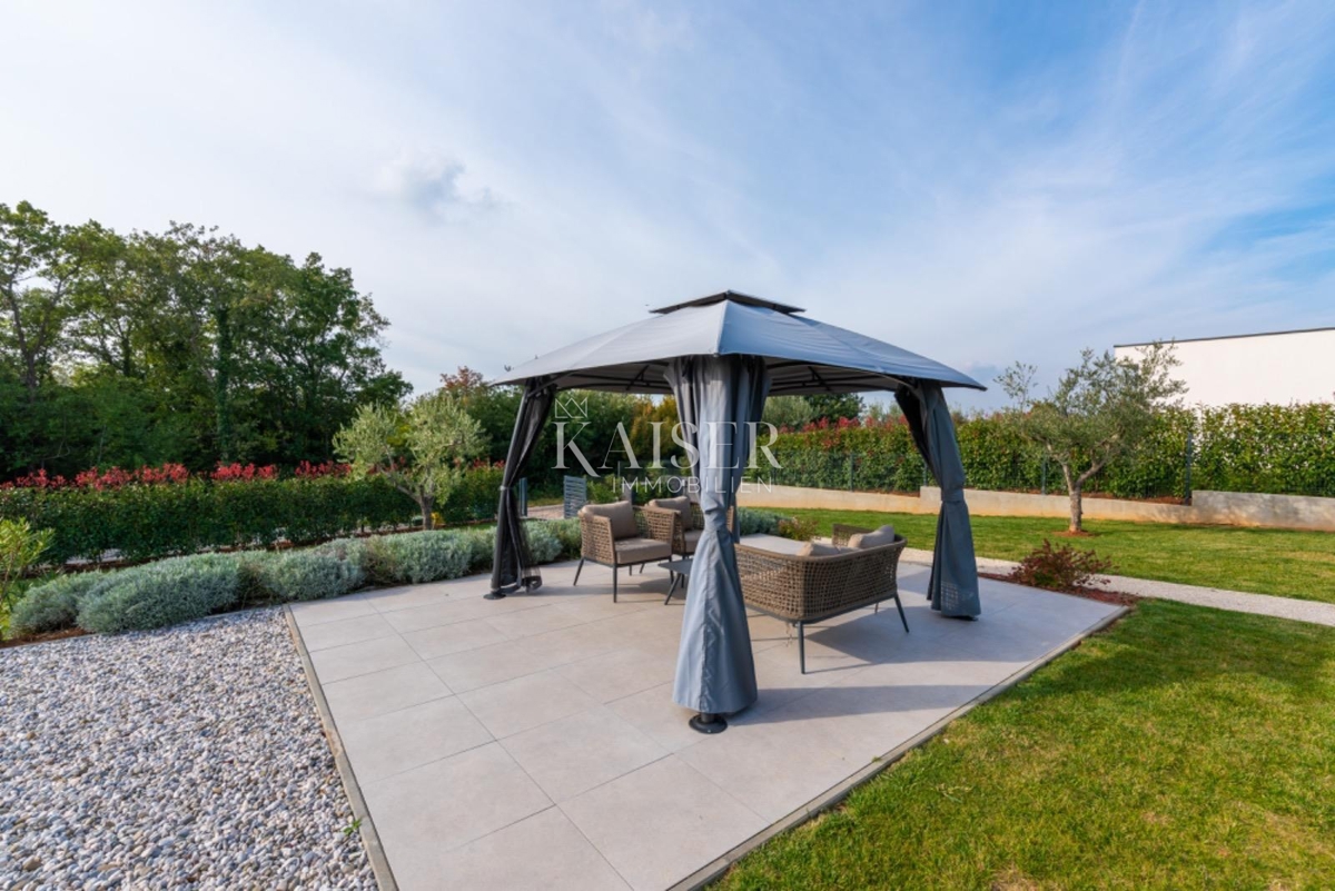 Istra - Poreč, moderna vila z bazenom in wellnessom