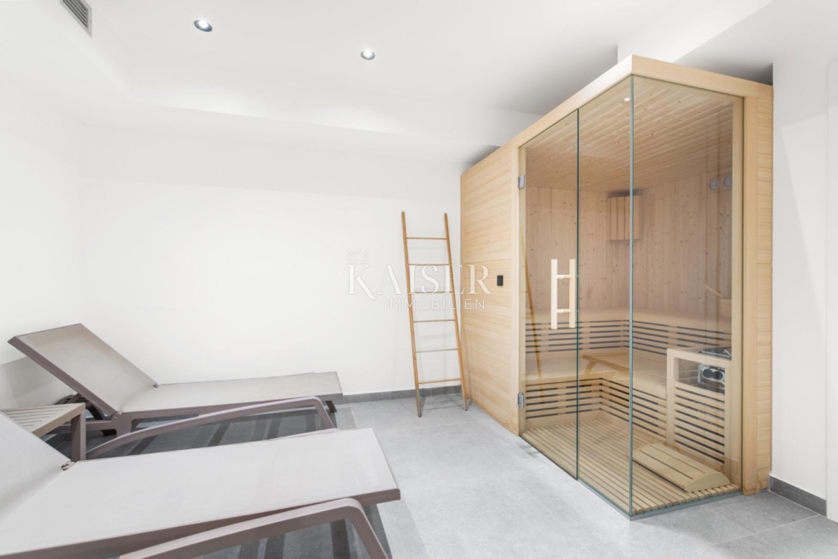 Istra - Poreč, moderna vila z bazenom in wellnessom