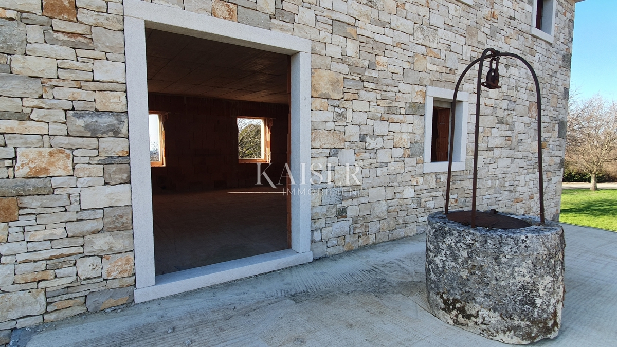 Istra - Lovreč, kamnita roh bau vila s pogledom na morje