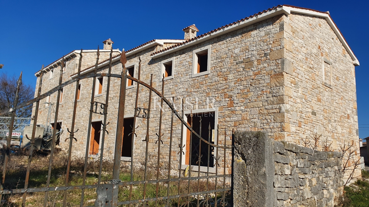 Istra - Lovreč, kamnita roh bau vila s pogledom na morje