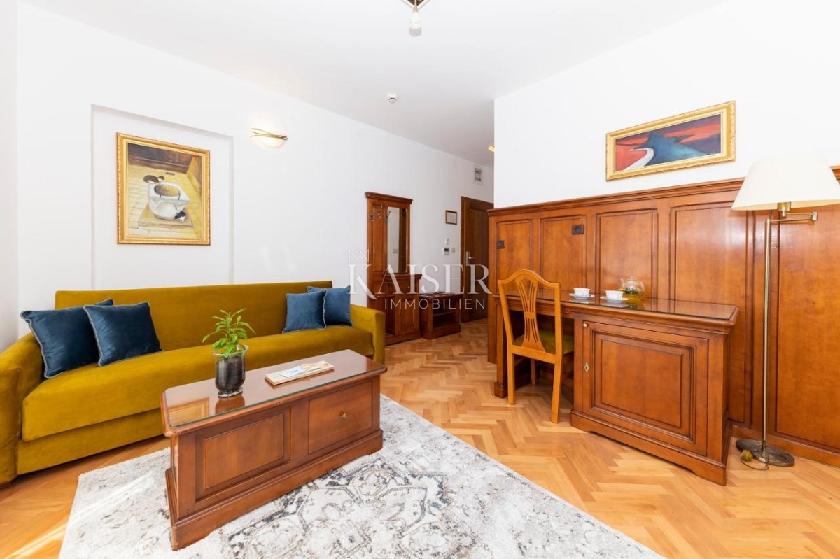 Šibenik - hotel ob morju