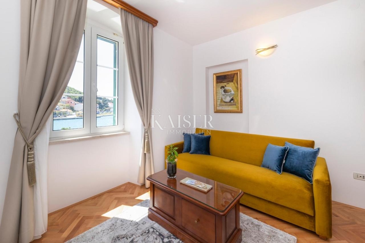 Šibenik - hotel ob morju