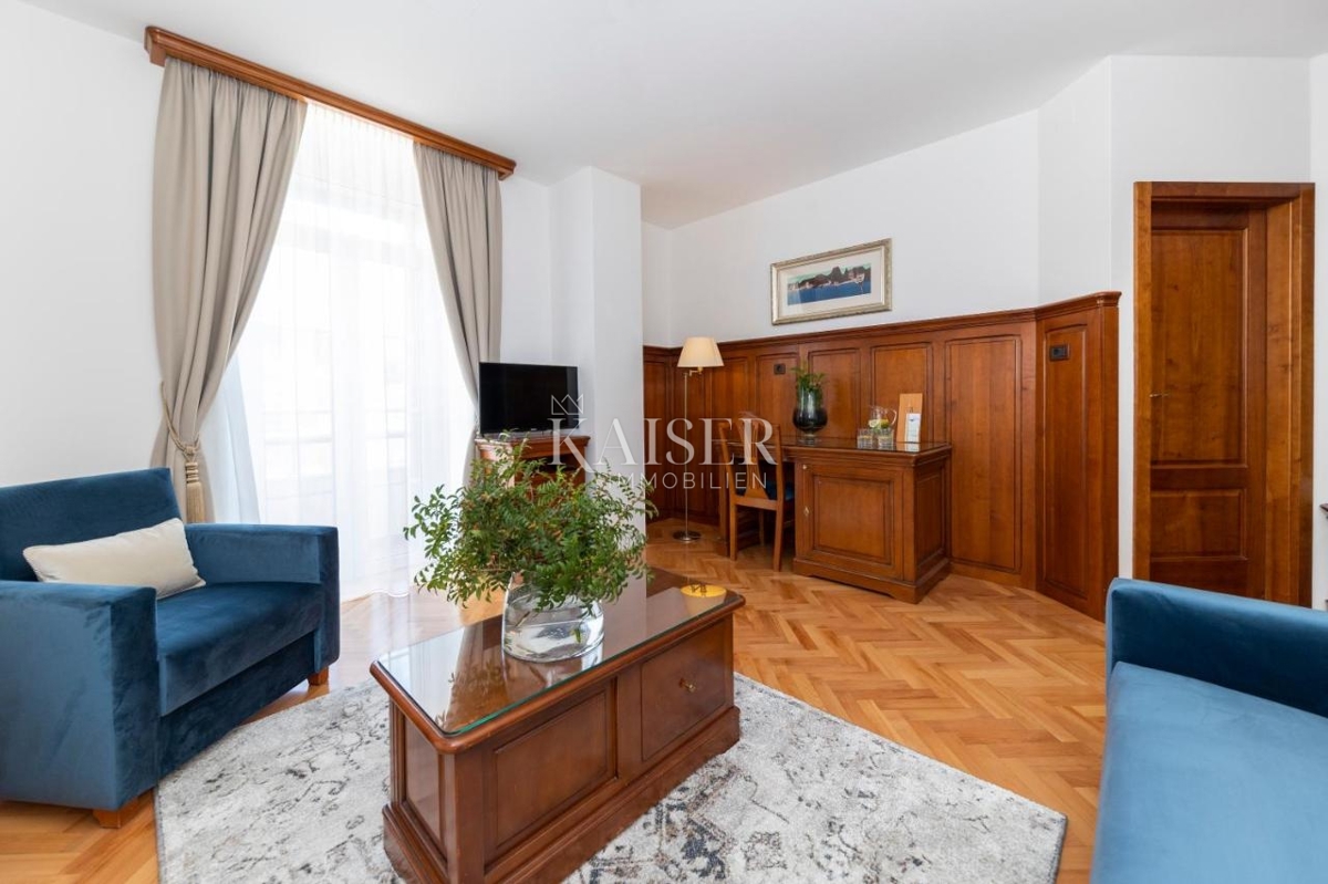 Šibenik - hotel ob morju