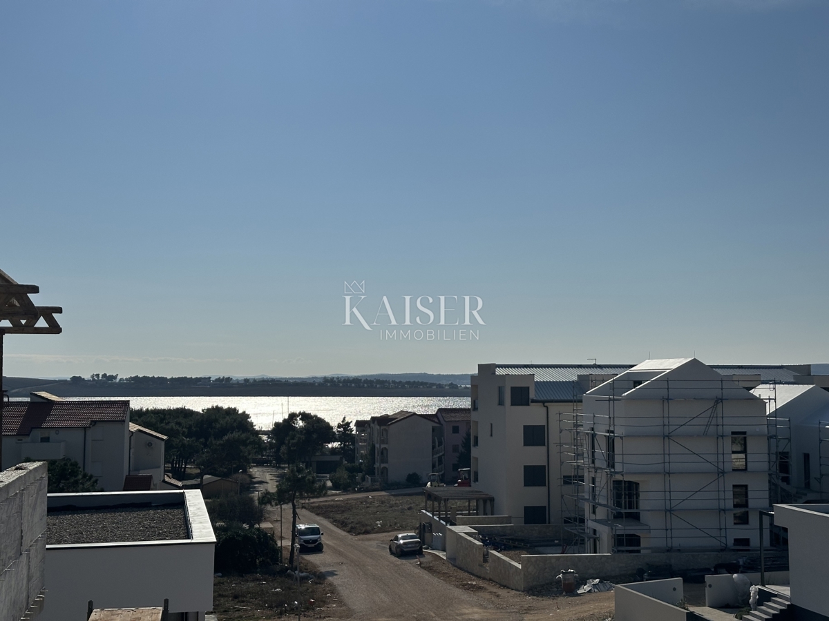 Pag, Povljana - Apartma 49 m2, 250 m od morja, pogled na morje