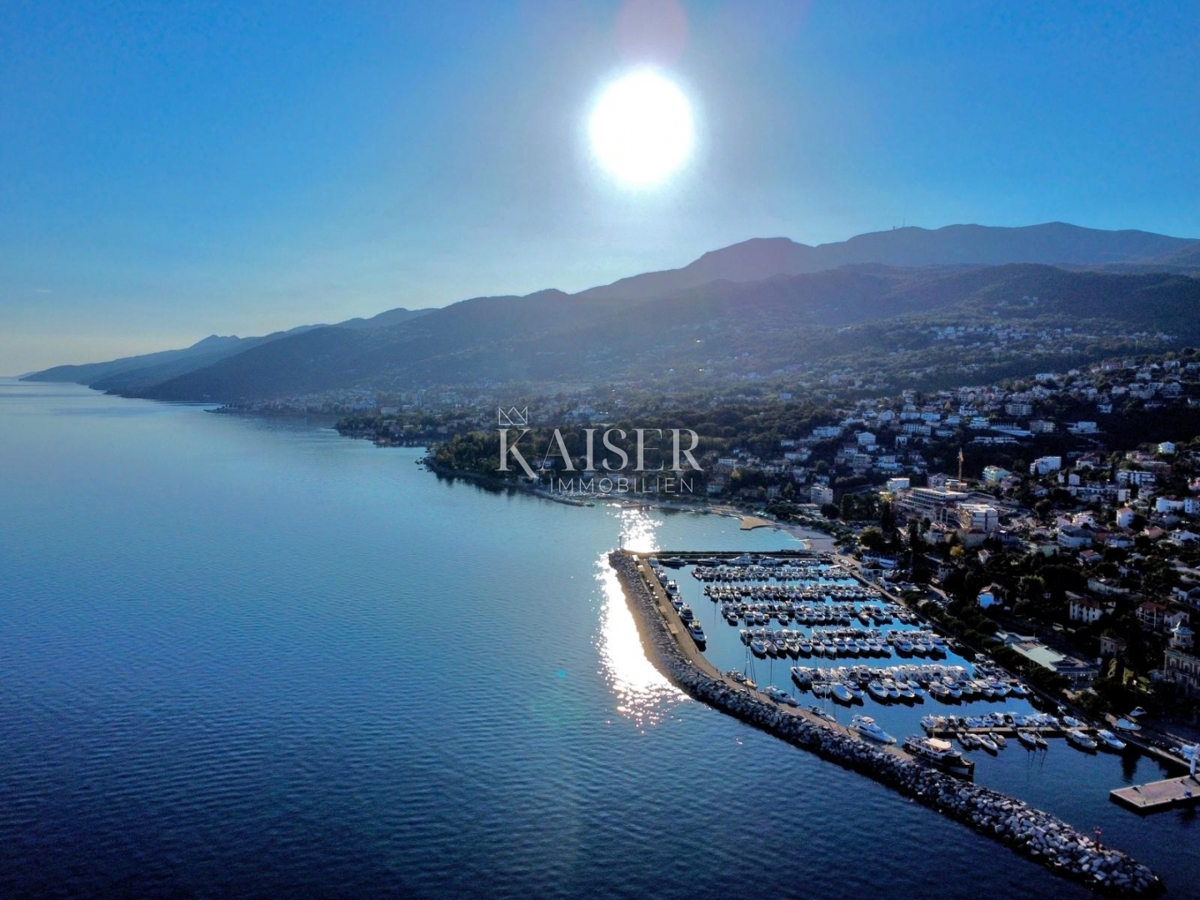 Opatija - Ičići, premium apartma, garaža, bazen, razgled