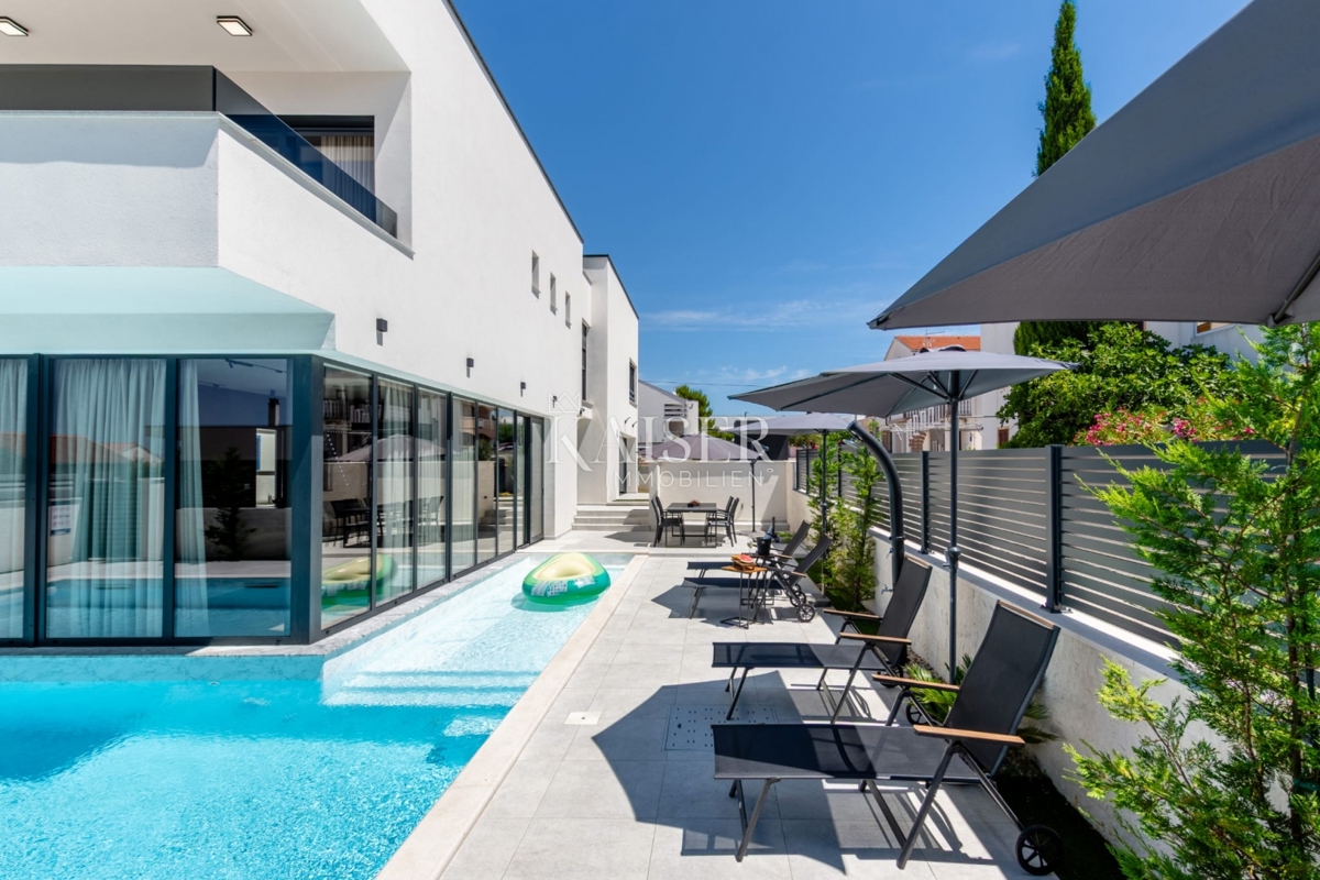 Zadar - Vrsi luksuzna vila 150 m od morja