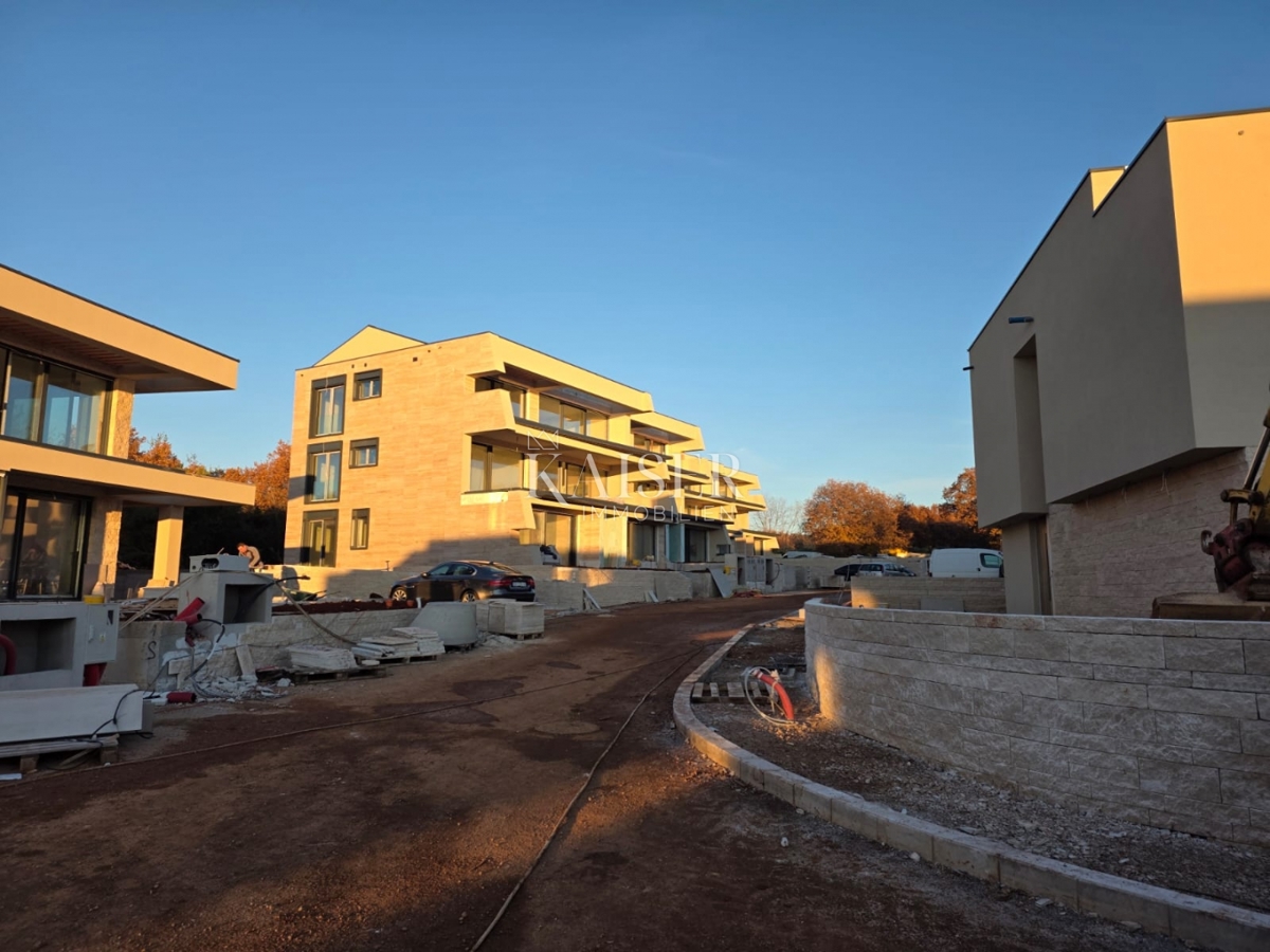 Istra, Umag - luksuzno stanovanje 100 m od morja