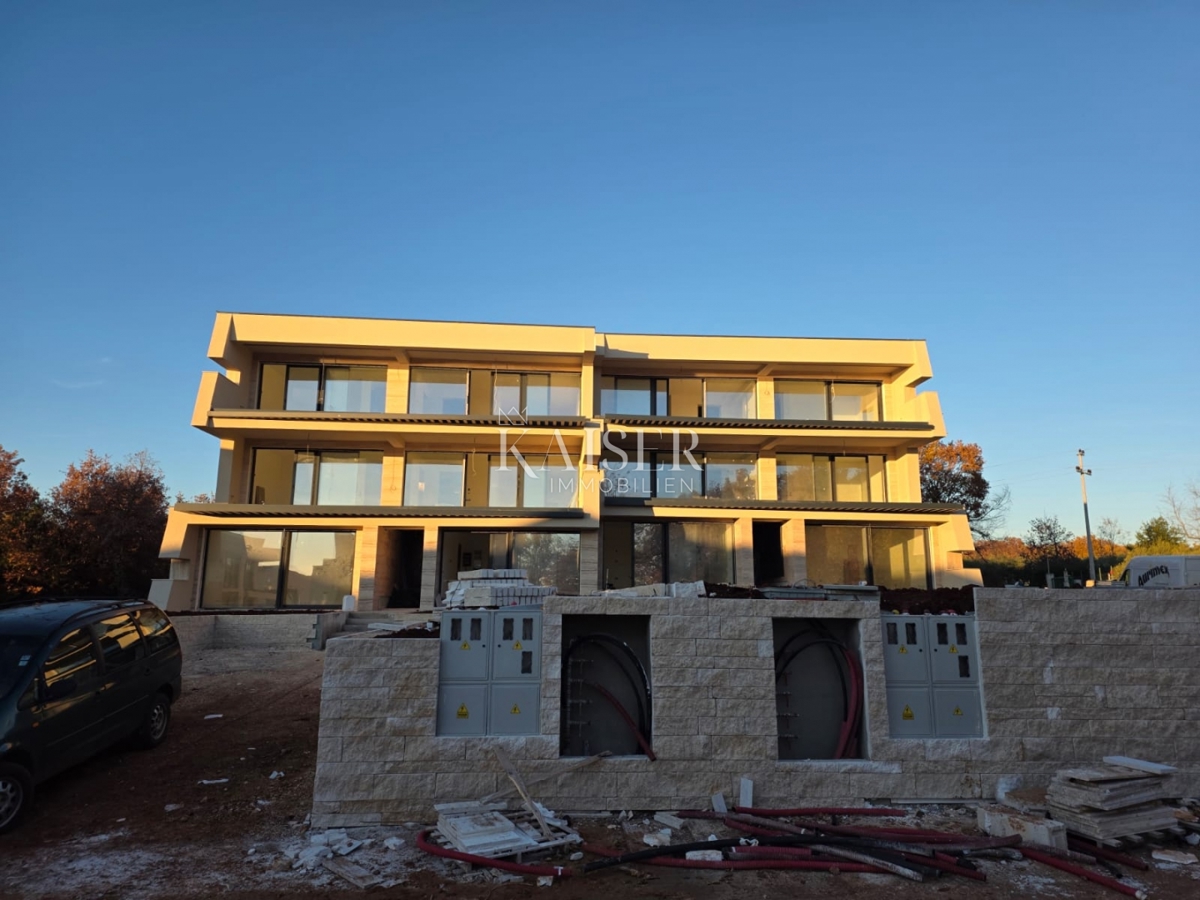 Istra, Umag - luksuzno stanovanje 100 m od morja