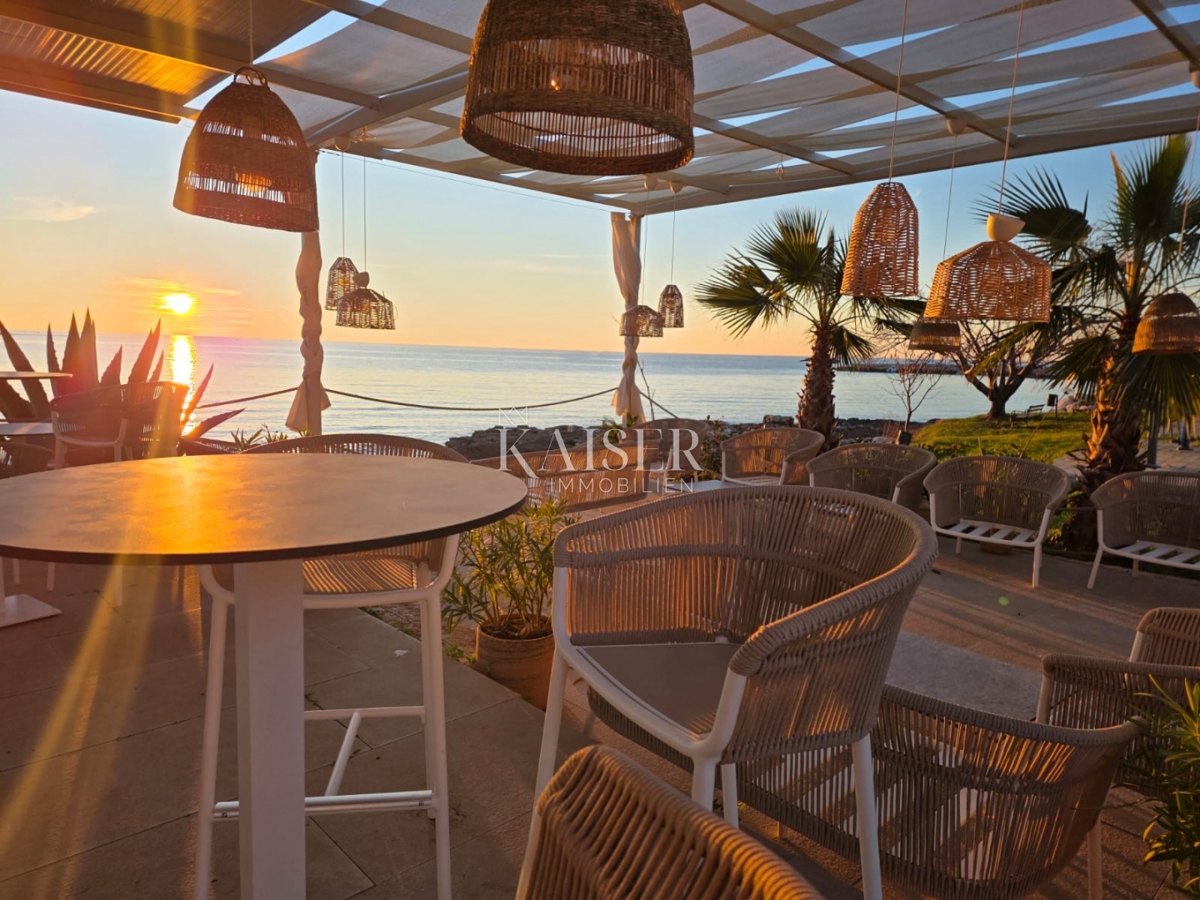 Istra, Umag - luksuzno stanovanje 100 m od morja