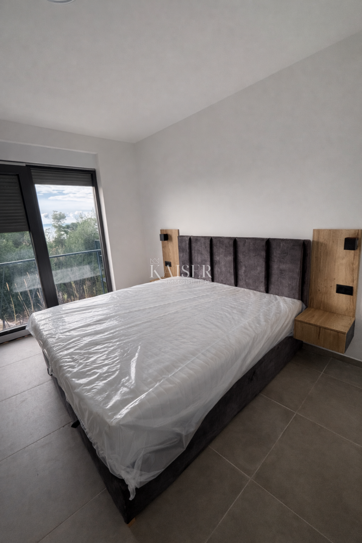 Zadar, Privlaka, prostorno, moderno stanovanje 70 m od morja