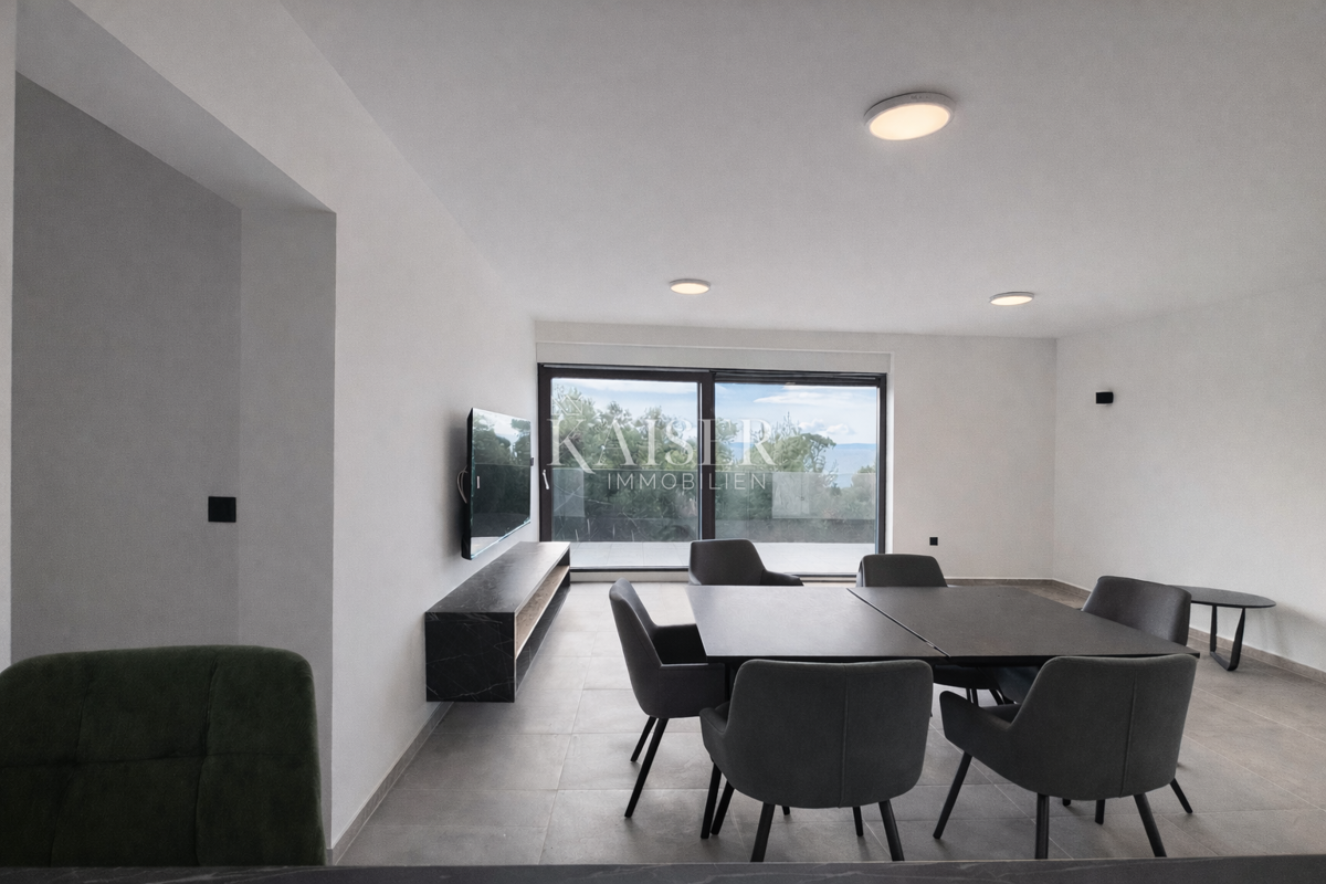 Zadar, Privlaka, prostorno, moderno stanovanje 70 m od morja