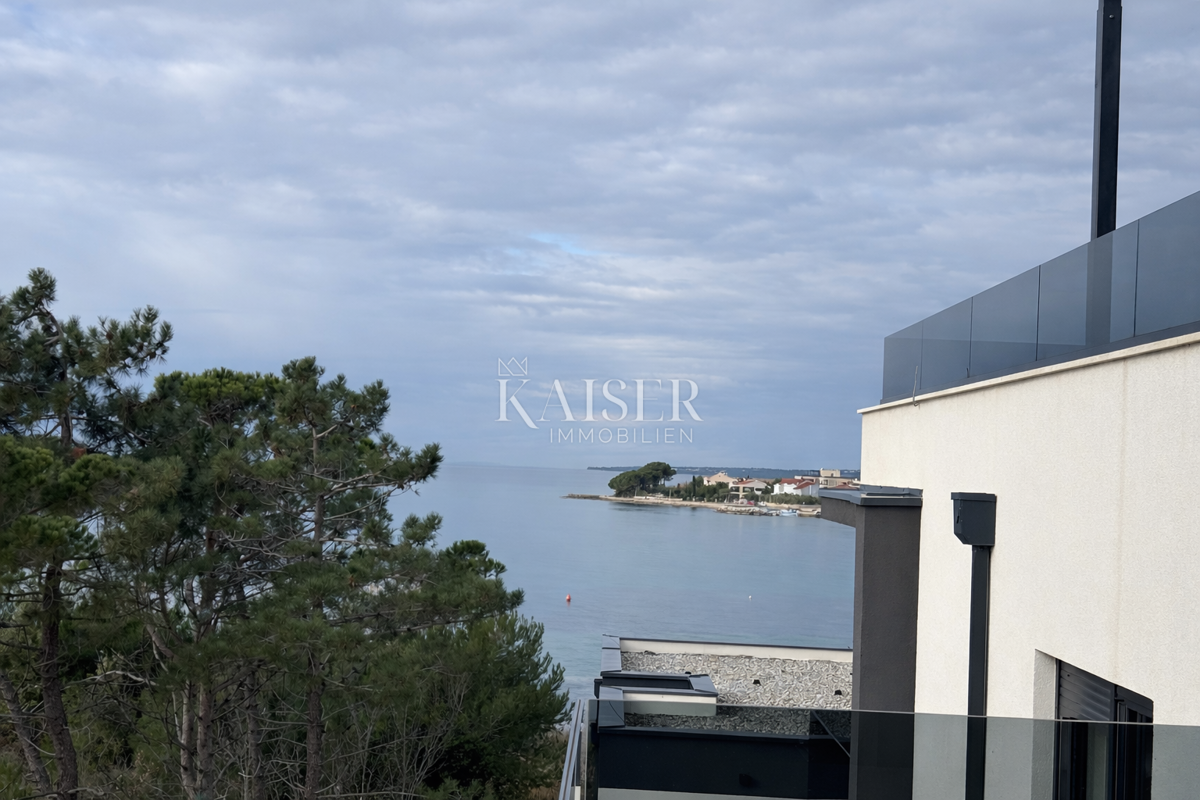 Zadar, Privlaka, prostorno, moderno stanovanje 70 m od morja