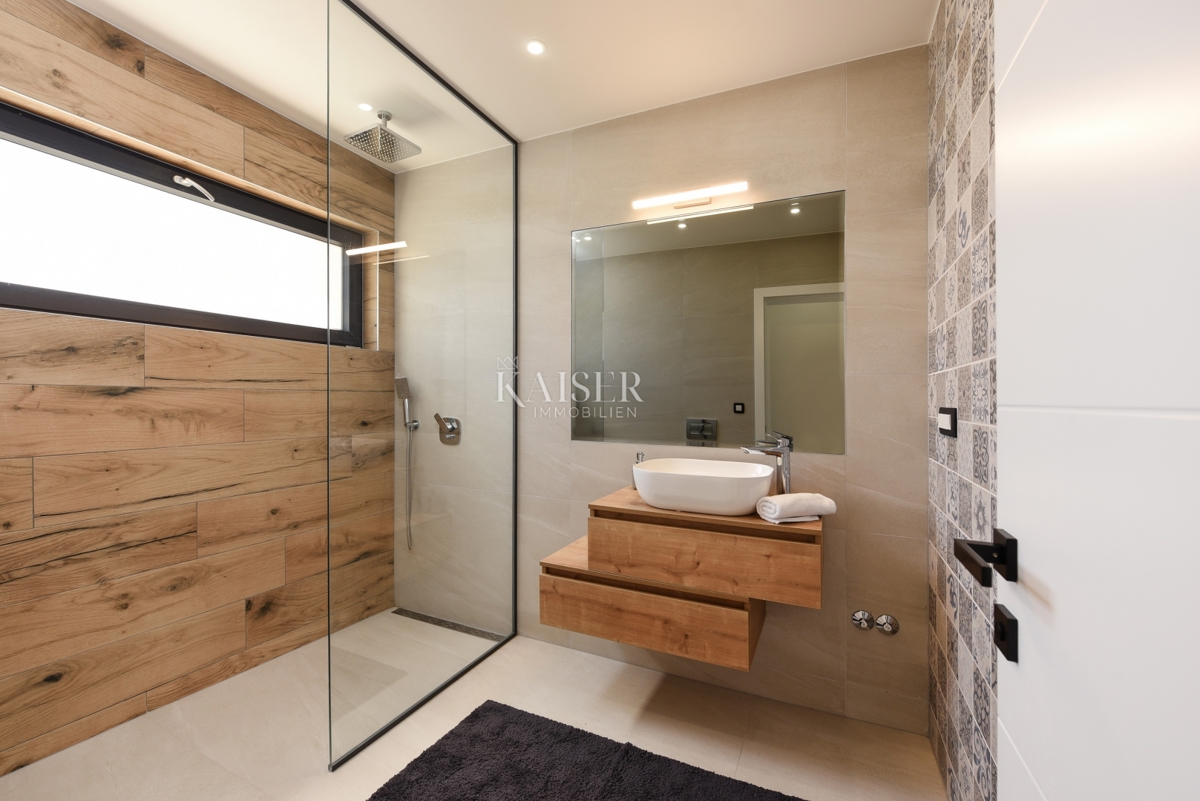Zadar, Privlak Villa Mia - Luksuz in udobje ob morju