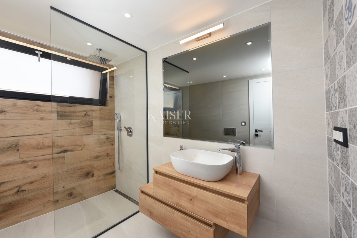 Zadar, Privlak Villa Mia - Luksuz in udobje ob morju