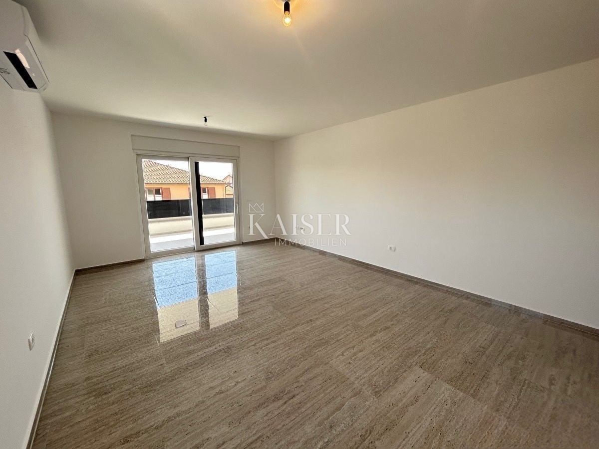 Stanovanje Novigrad, 66m2