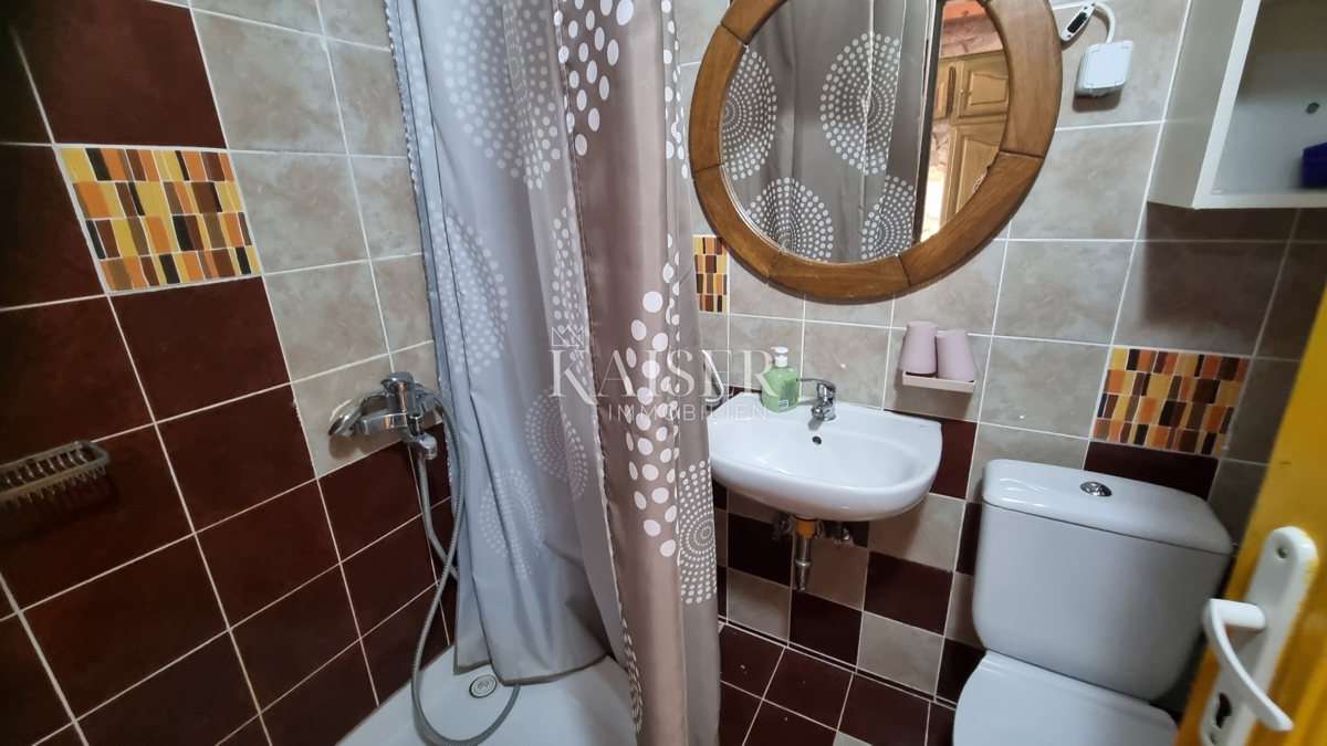 Crikvenica, Tribalj - lepa kamnita hiša z vrtom
