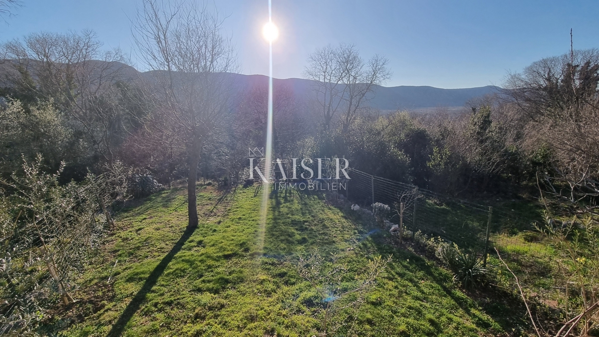 Crikvenica, Tribalj - lepa kamnita hiša z vrtom