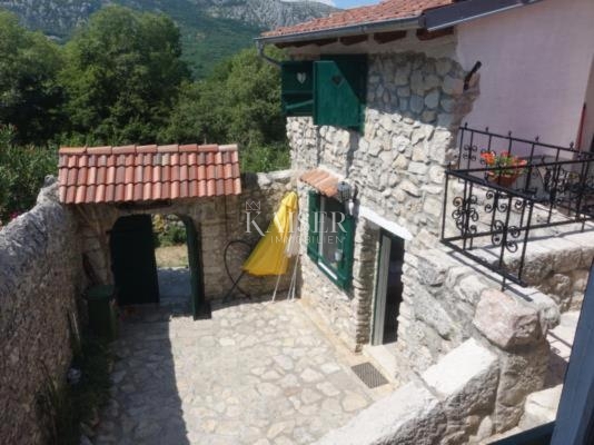 Crikvenica, Tribalj - lepa kamnita hiša z vrtom